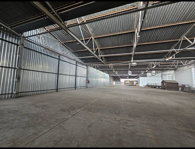 1,459M² WAREHOUSE TO LET IN ISANDO